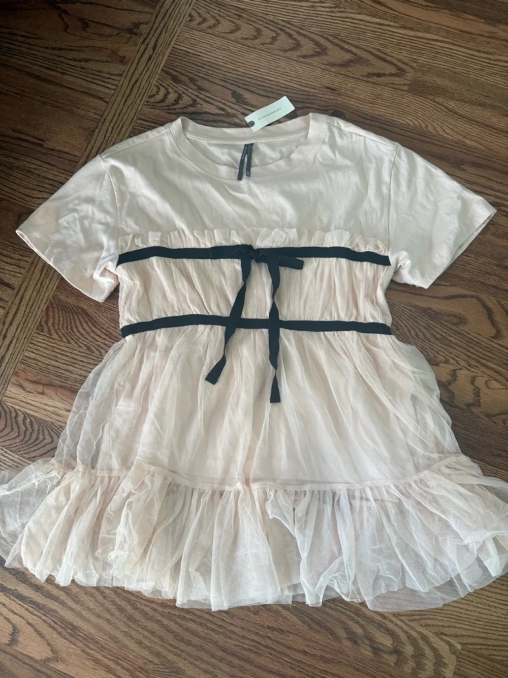 NWT By Anthropologie Tiered Bow Tulle T-Shirt Size M Medium $118 - Picture 4 of 5